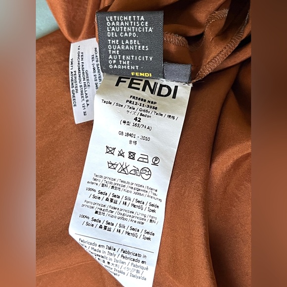 Fendi Brown lightweight pants. - Picture 6 of 9